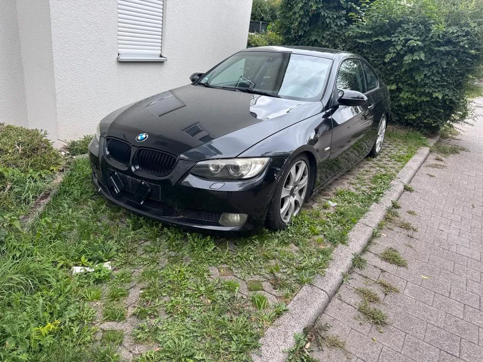 BMW E92 325I
