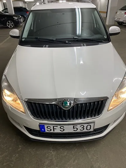 Skoda Fabia 2012 photo 5