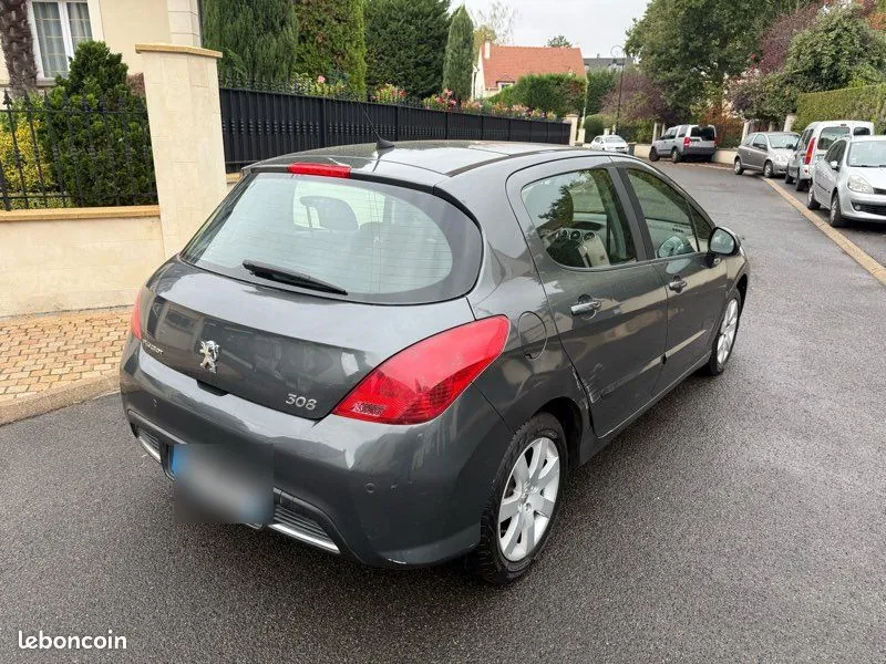 Peugeot 308 2008 photo 3