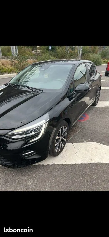 Renault Clio 2023 photo 3