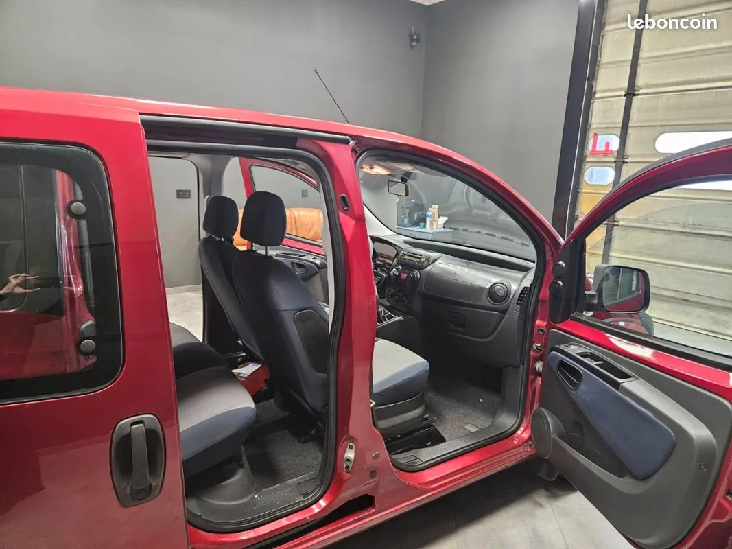Citroen Nemo Combi 2011 photo 2
