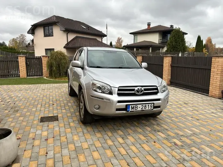 Toyota Rav4 2006 photo 2