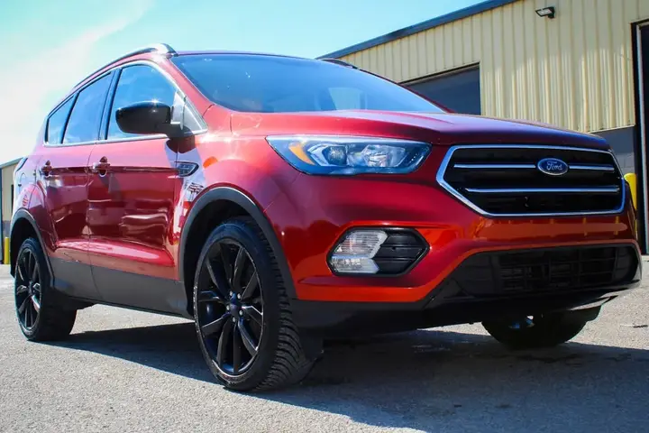 Ford Escape 2019 photo 3