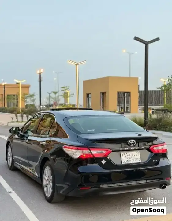 Toyota Camry 2019 photo 2
