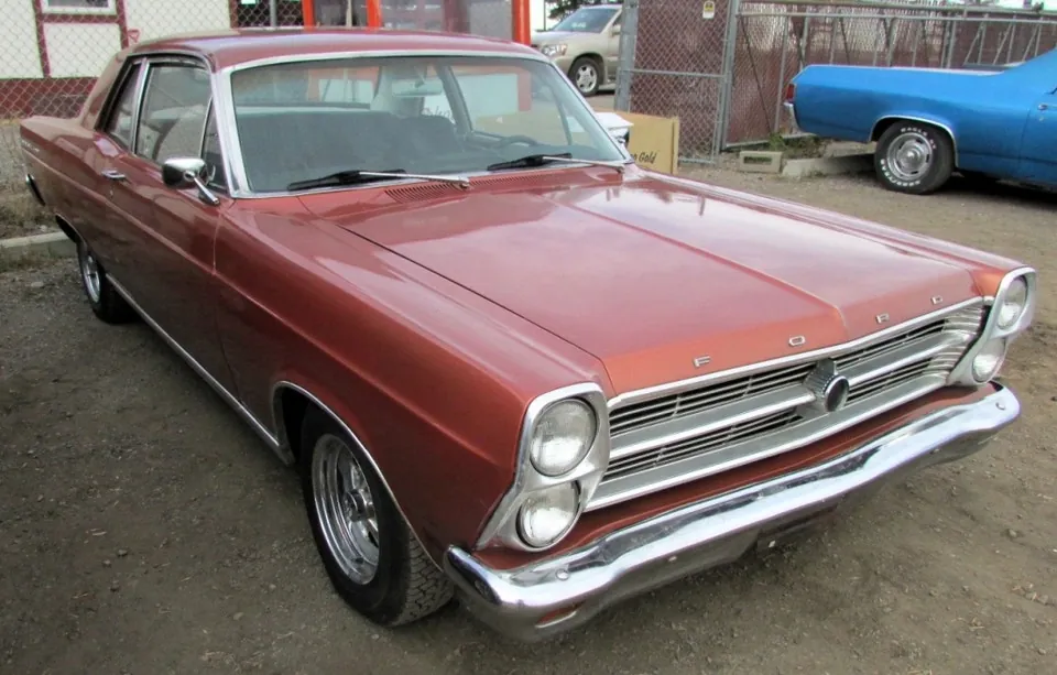 Ford Fairlane 1966 photo 3