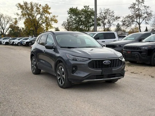 Ford Escape 2025 photo 2