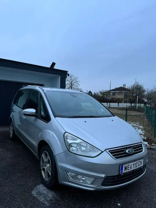 Ford Galaxy 2014 photo 2