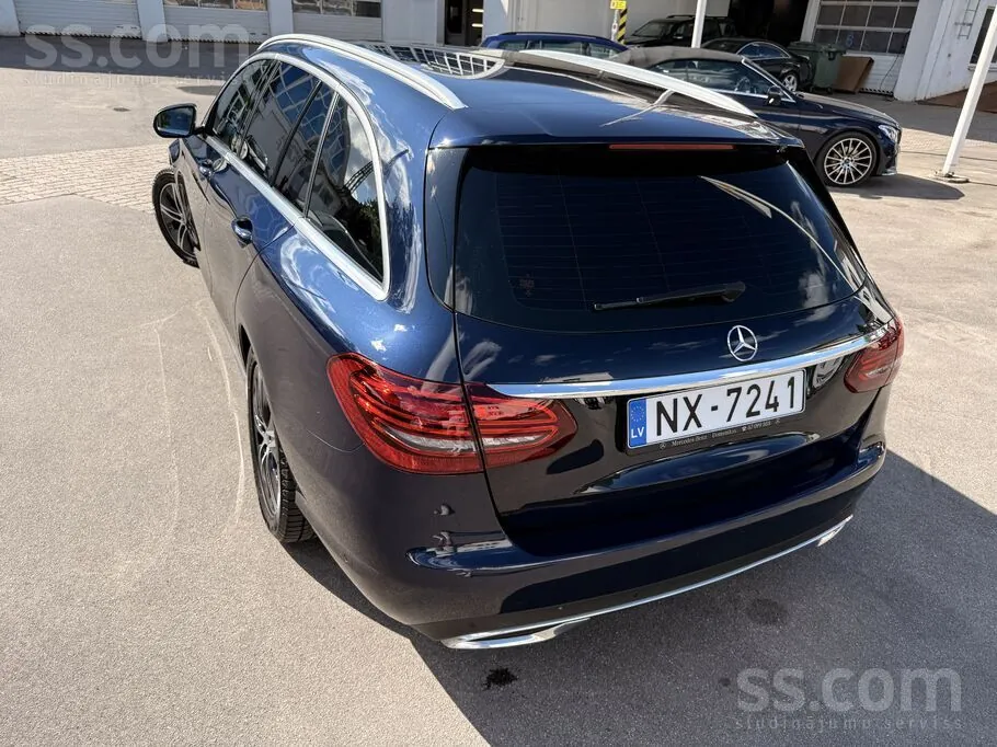 Mercedes-Benz C180 2019 photo 4