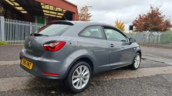 Seat Ibiza 2016 photo 4