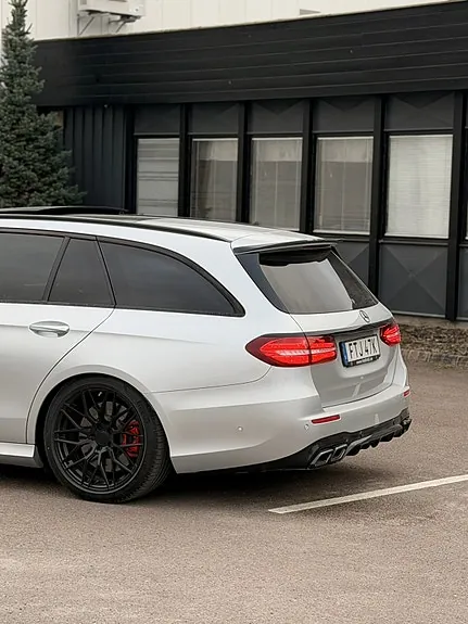 Mercedes-Benz E300 De 2019 photo 4