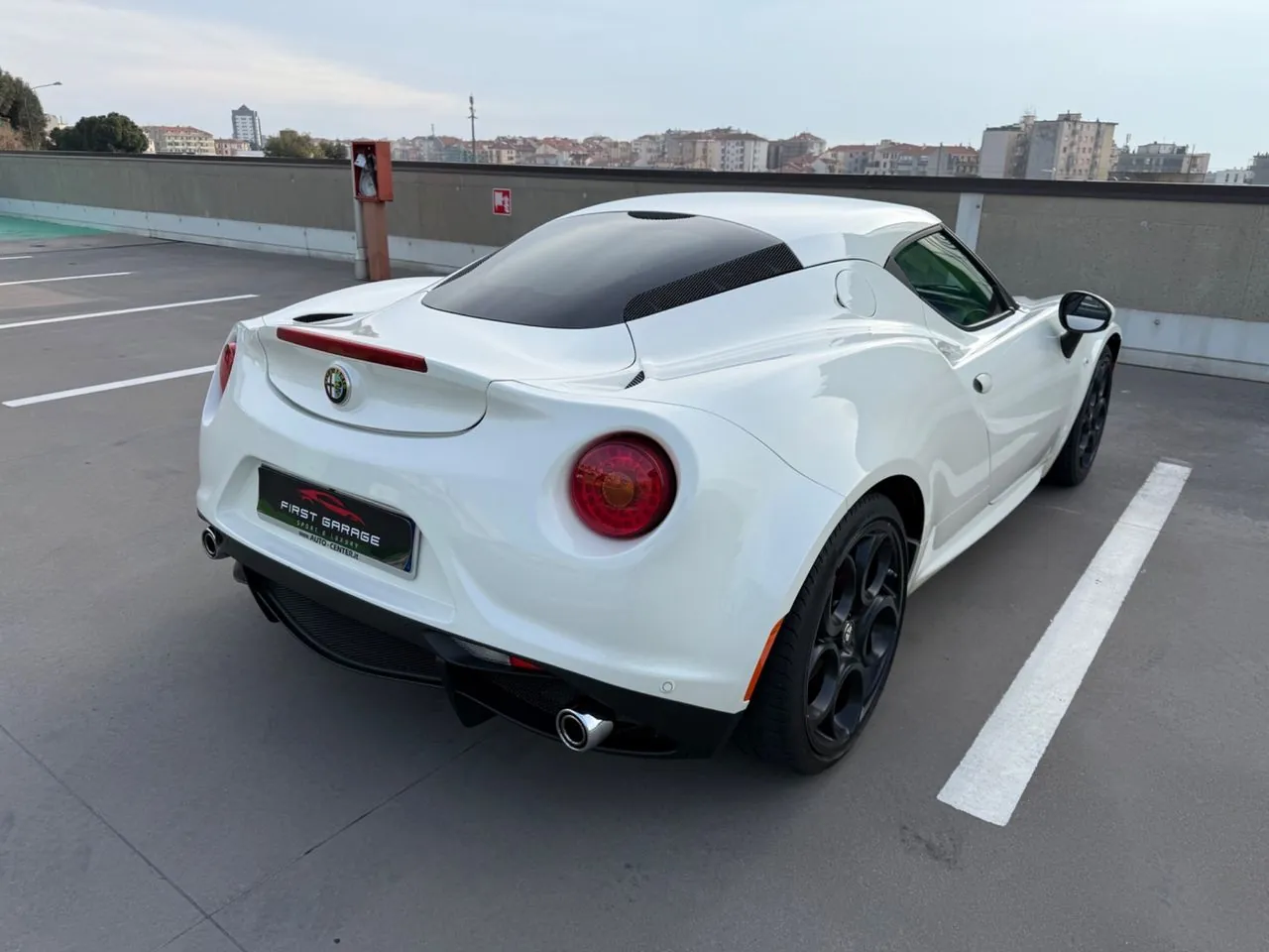 Alfa Romeo 4C 2016 photo 5