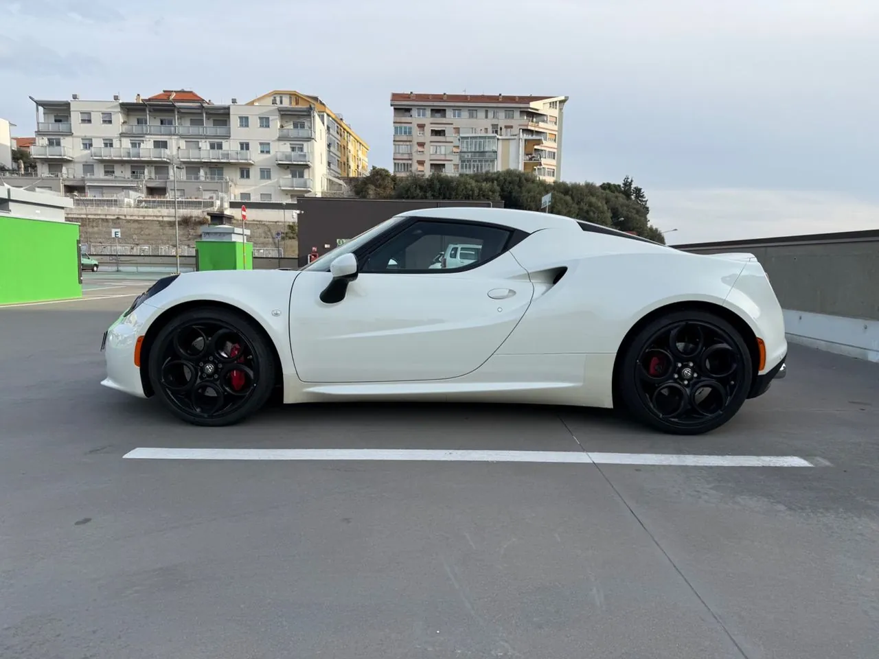 Alfa Romeo 4C 2016 photo 4