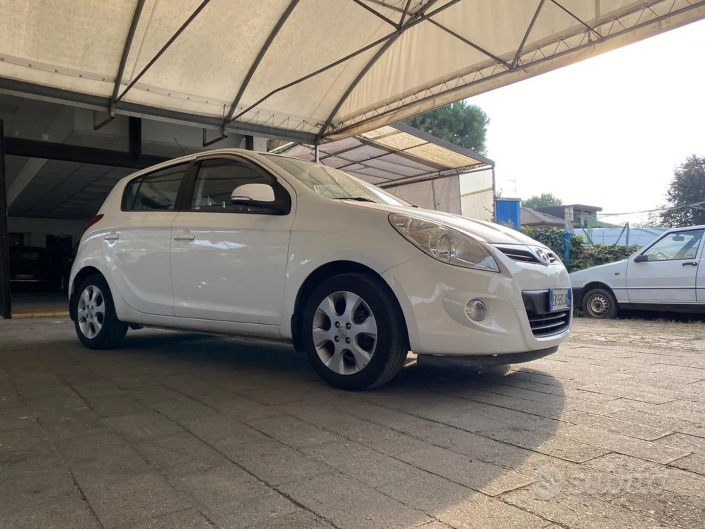 Hyundai I20 2011 photo 2