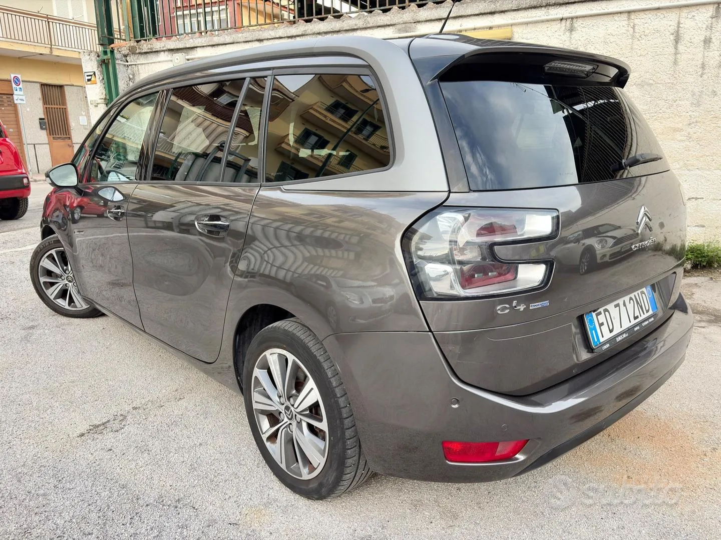 Citroen Grand C4 Picasso 2016 photo 2
