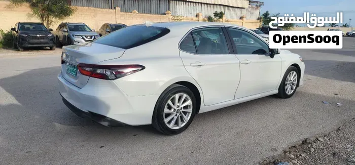 Toyota Camry 2023 photo 4