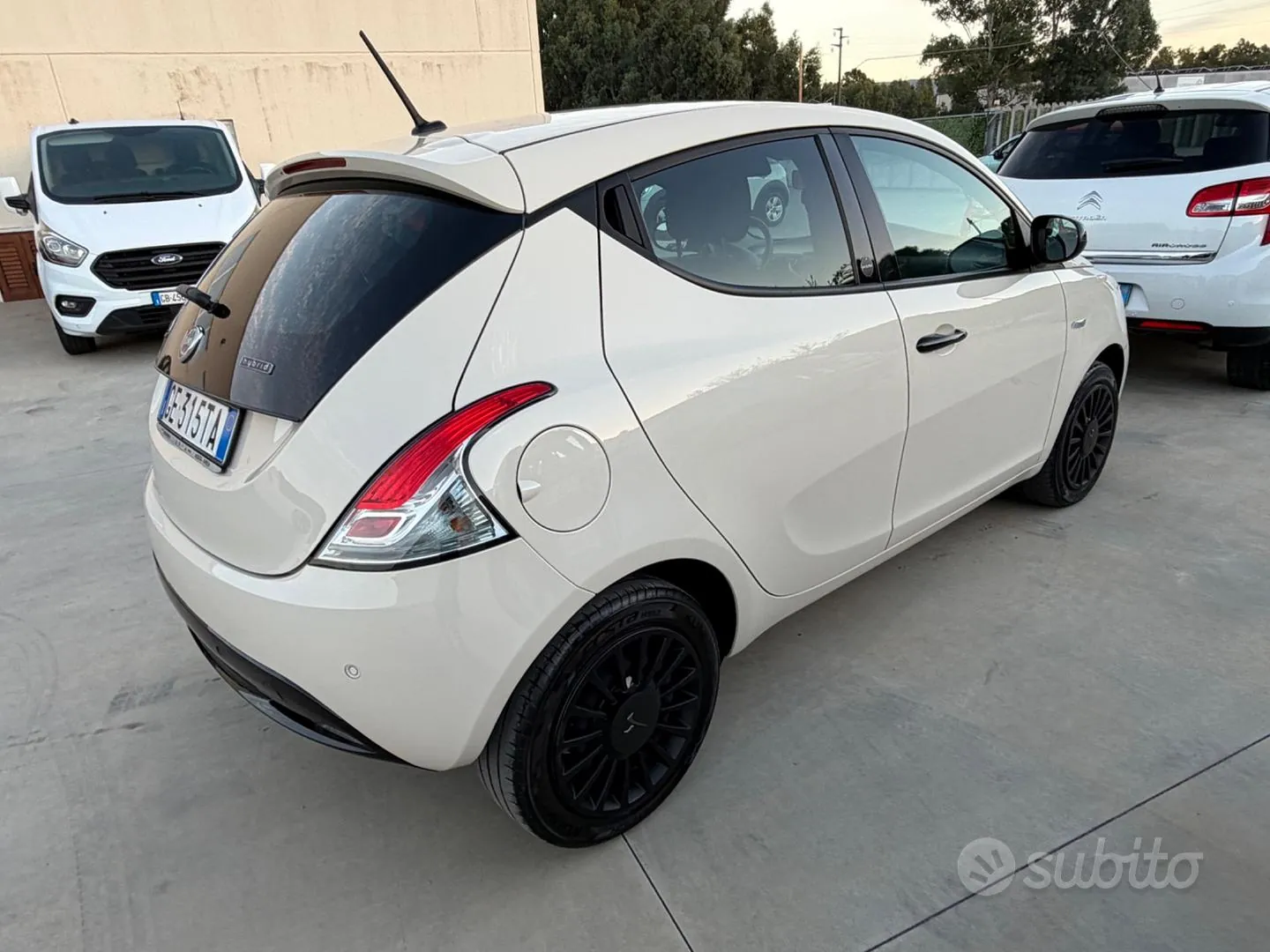 Lancia Ypsilon 2021 photo 2