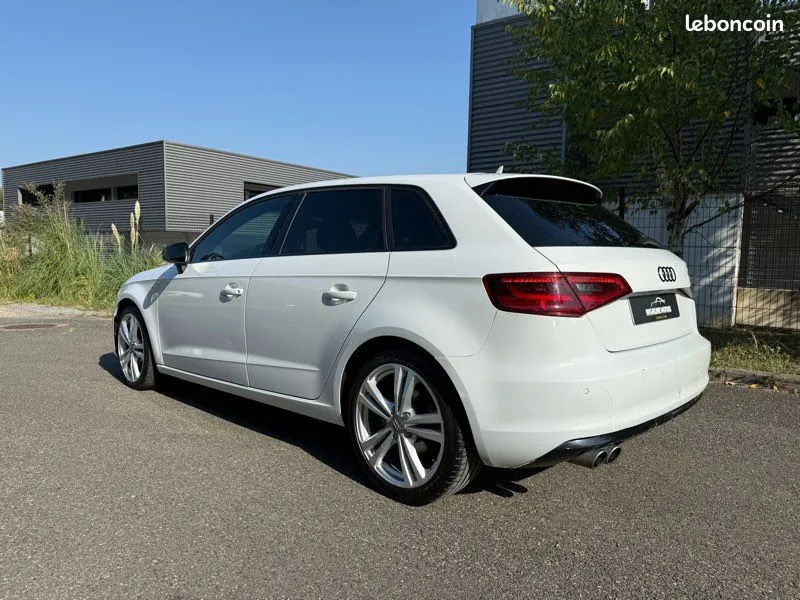 Audi A3 2014 photo 3