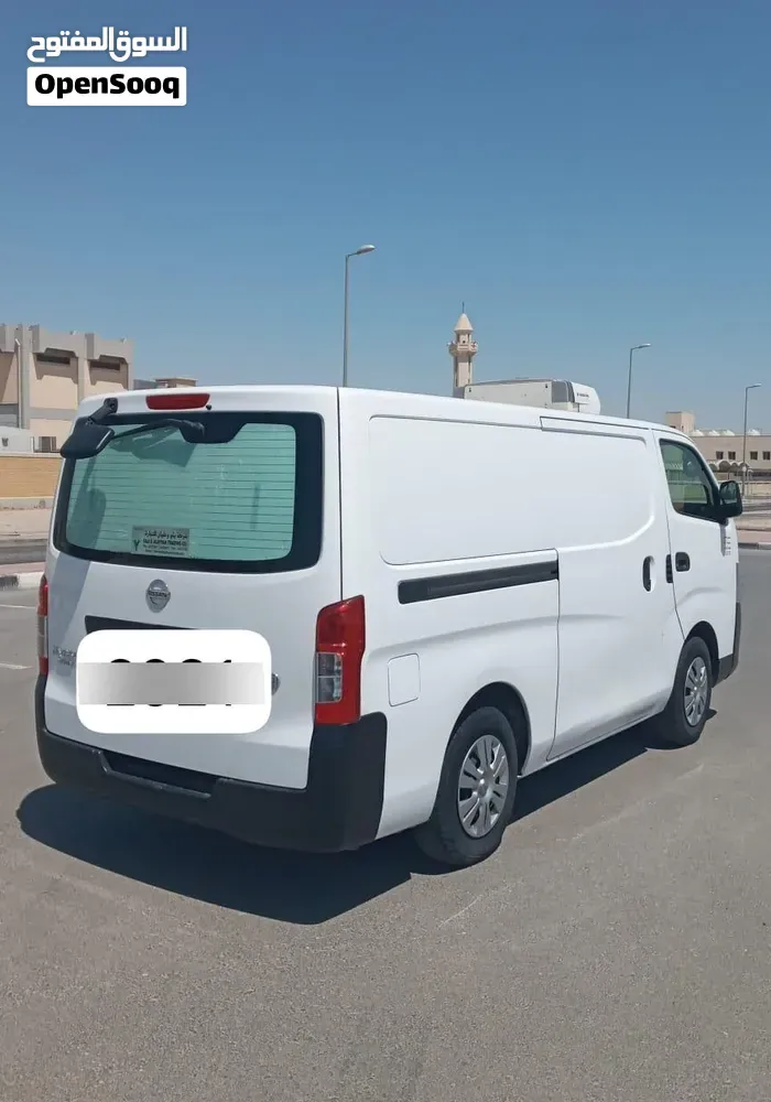 Nissan Urvan 2021 photo 4