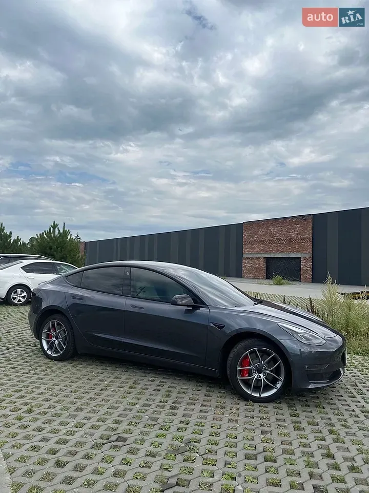 Tesla Model 3 2021 photo 5