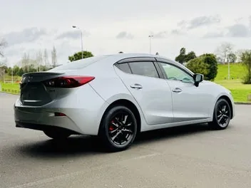 Mazda Axela 2017 photo 3