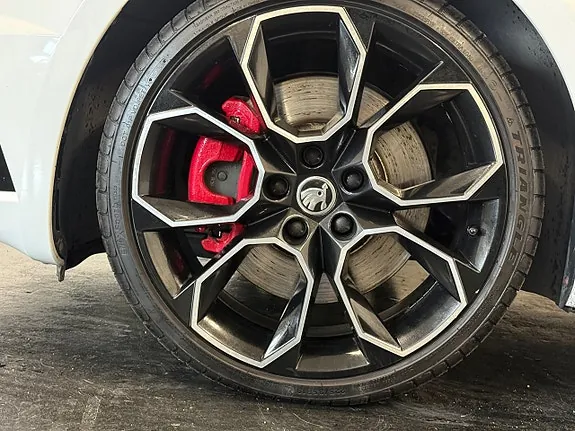 Skoda Octavia 2018 photo 3