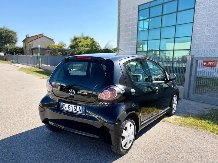 Toyota Aygo 2009 photo 4