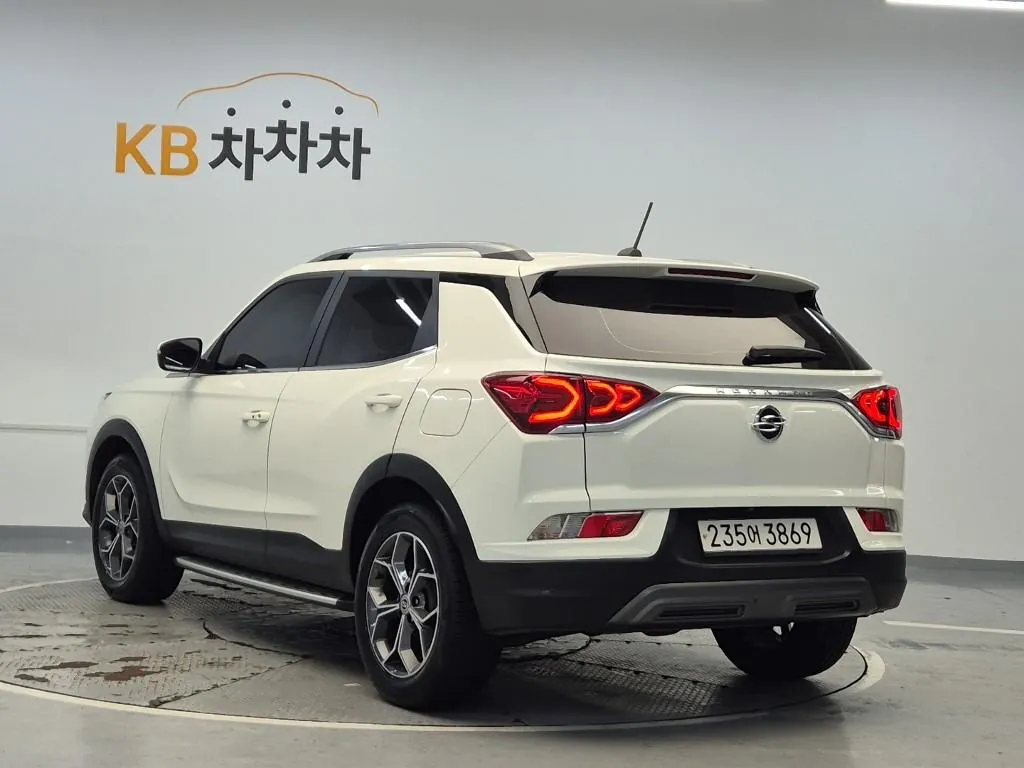 KG Mobility Korando 2021 photo 2