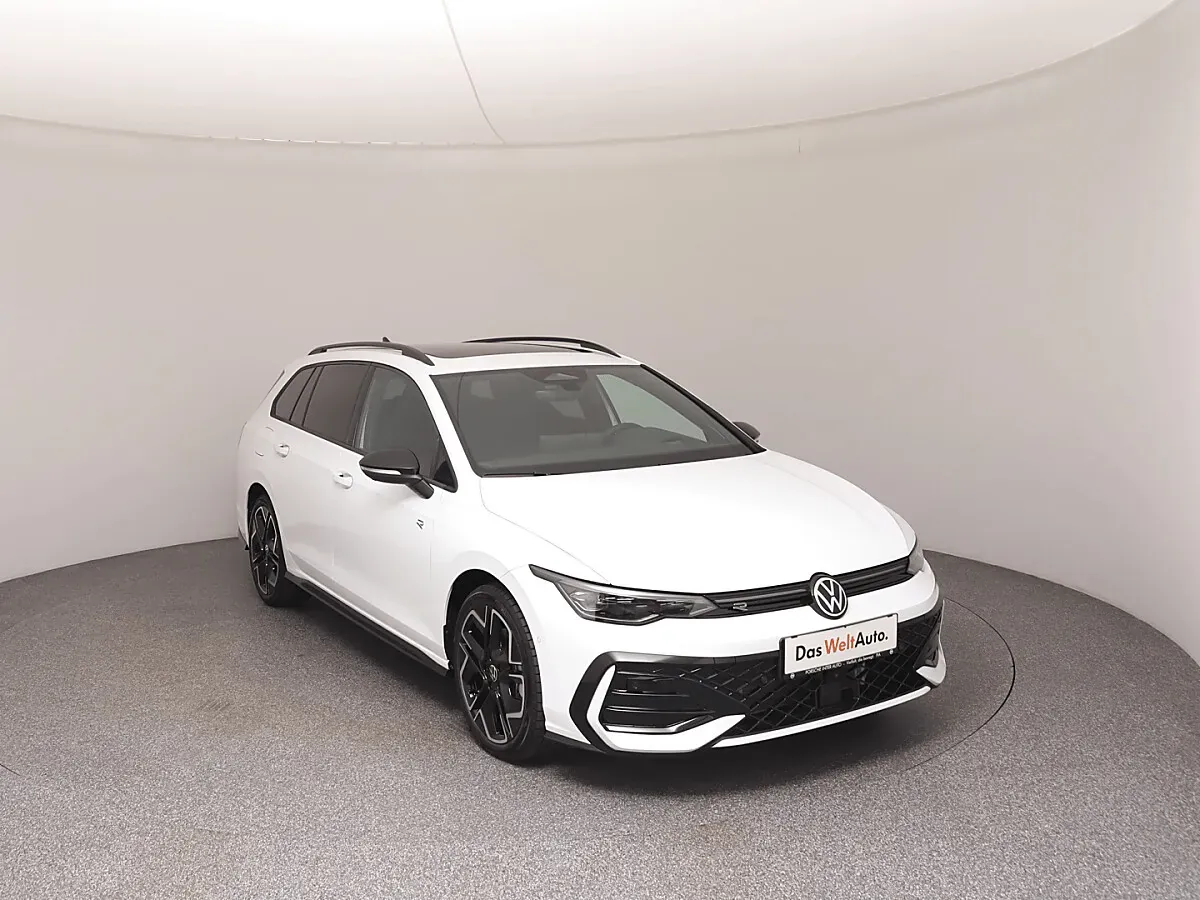 Volkswagen Golf 2026 photo 2