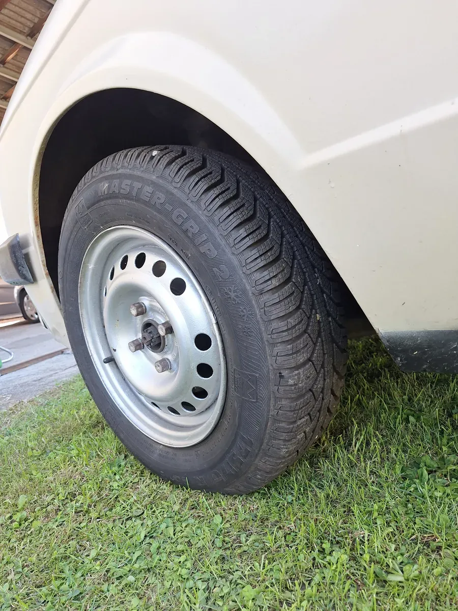 Opel Kadett 1984 photo 2