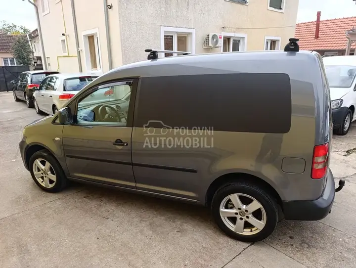 Volkswagen Caddy 2012 photo 2