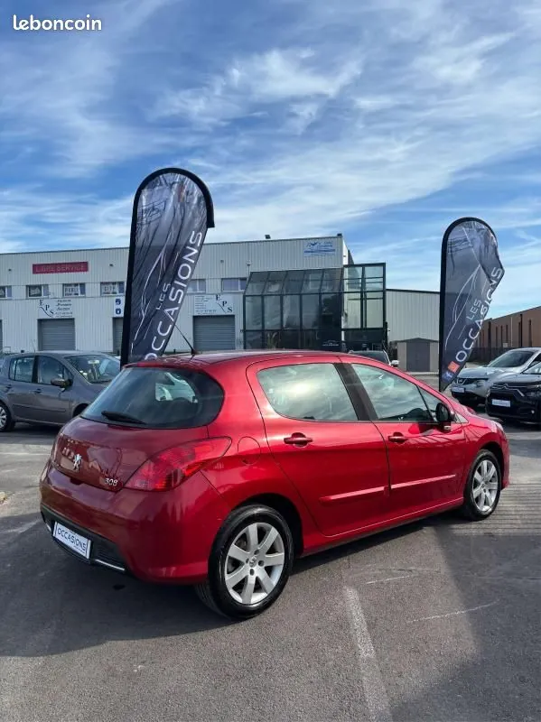 Peugeot 308 2011 photo 2