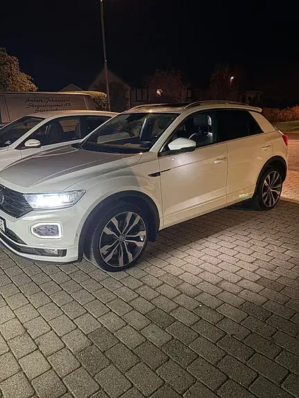 Volkswagen T-Roc 2019 photo 2