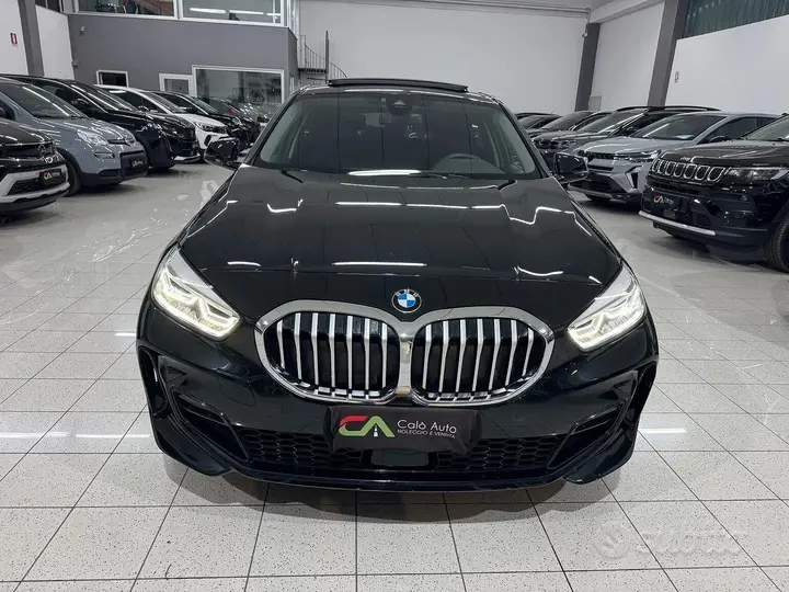 BMW 1 Series 2023 photo 2