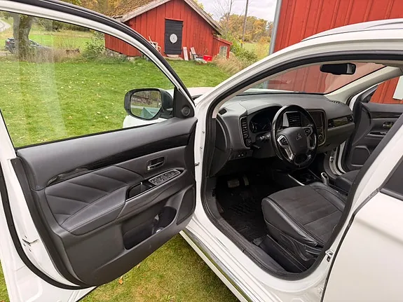 Mitsubishi Outlander 2018 photo 5