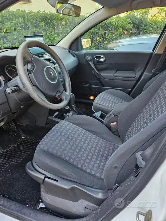 Renault Megane 2007 photo 2