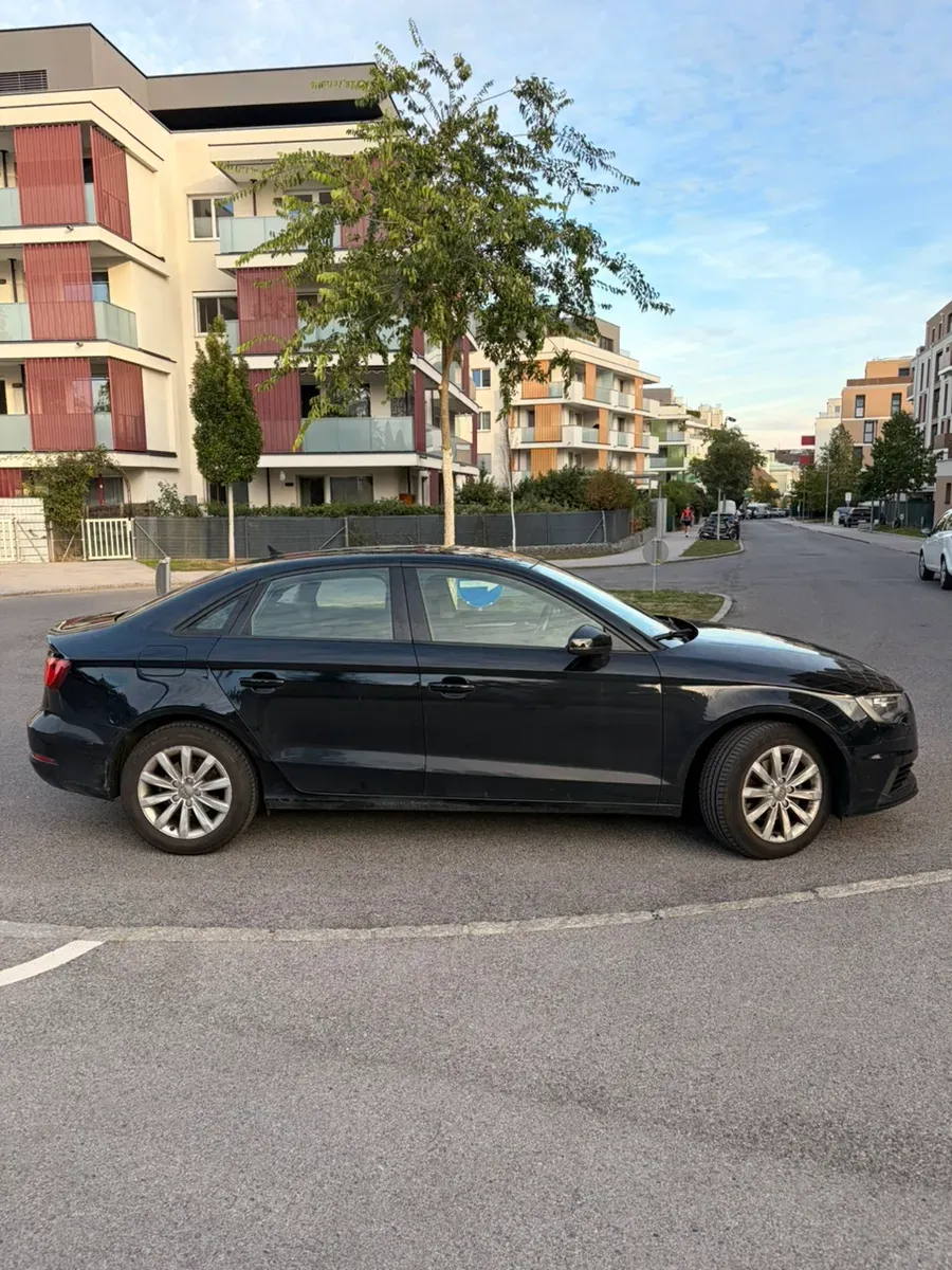 Audi A3 2016 photo 2
