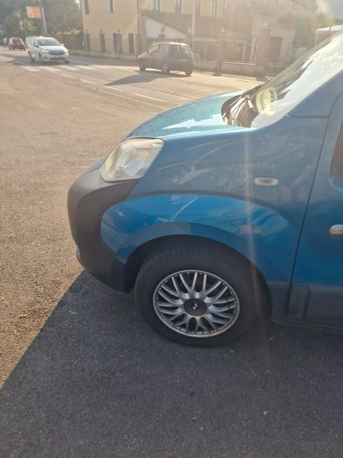 Peugeot Bipper 2011 photo 2
