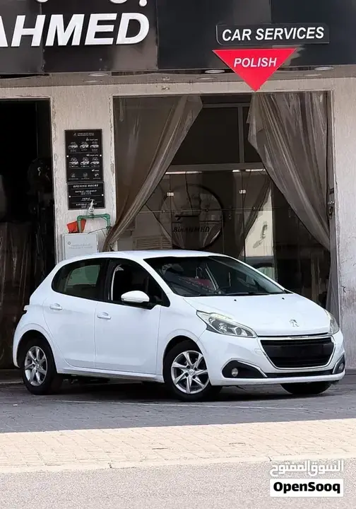 Peugeot 208 2019 photo 3