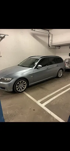 BMW 320D 2010 photo 3