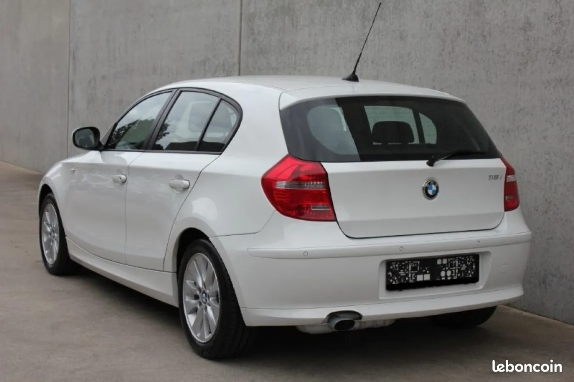 BMW 1 Series 2010 photo 5