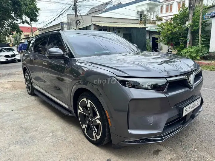 Vinfast Vf9