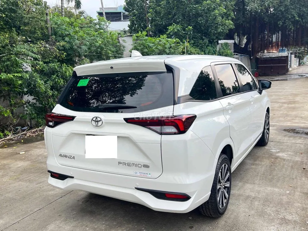 Toyota Avanza Premio 2024 photo 4