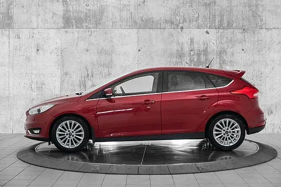 Ford Focus 2018 photo 2