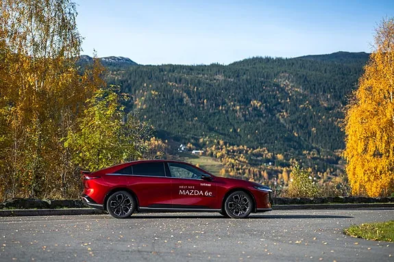 Mazda 6E 2026 photo 2