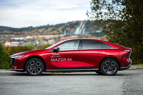 Mazda 6E 2026 photo 5