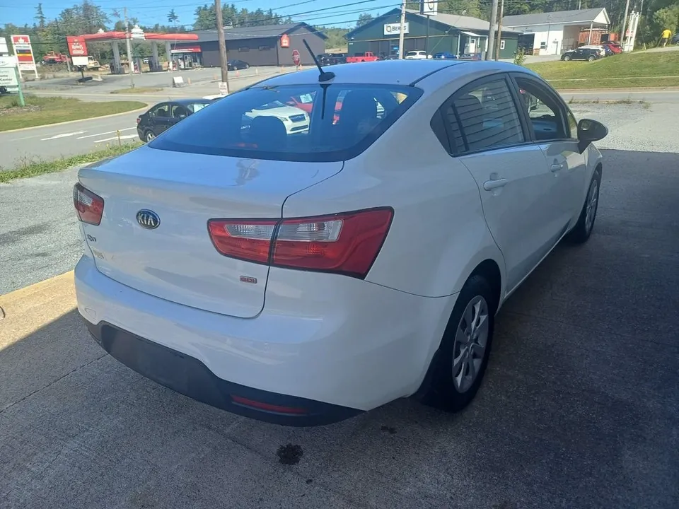 Kia Rio 2014 photo 5