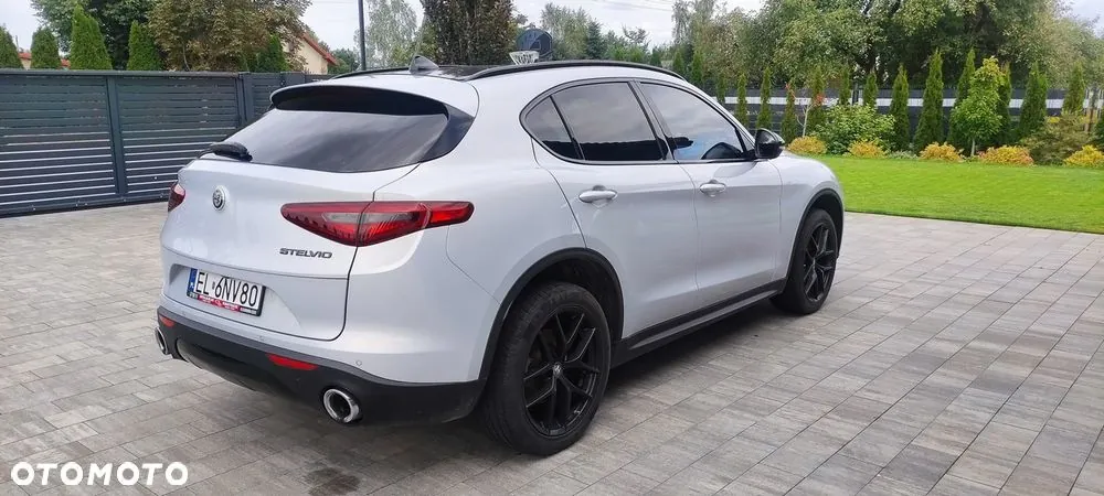Alfa Romeo Stelvio 2021 photo 5