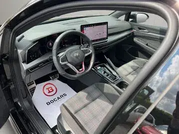 Volkswagen Golf Gti 2024 photo 2