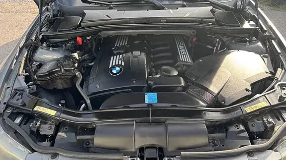 BMW 325I 2009 photo 2