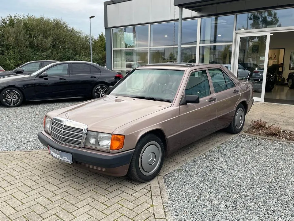 Mercedes-Benz 190 D